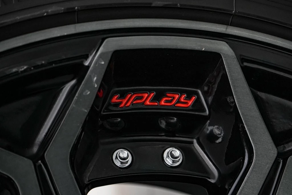 2025 GMC Sierra 5th Gen - Image 13 of 21