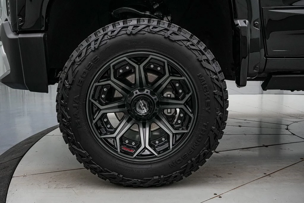 2025 GMC Sierra 5th Gen - Image 12 of 21