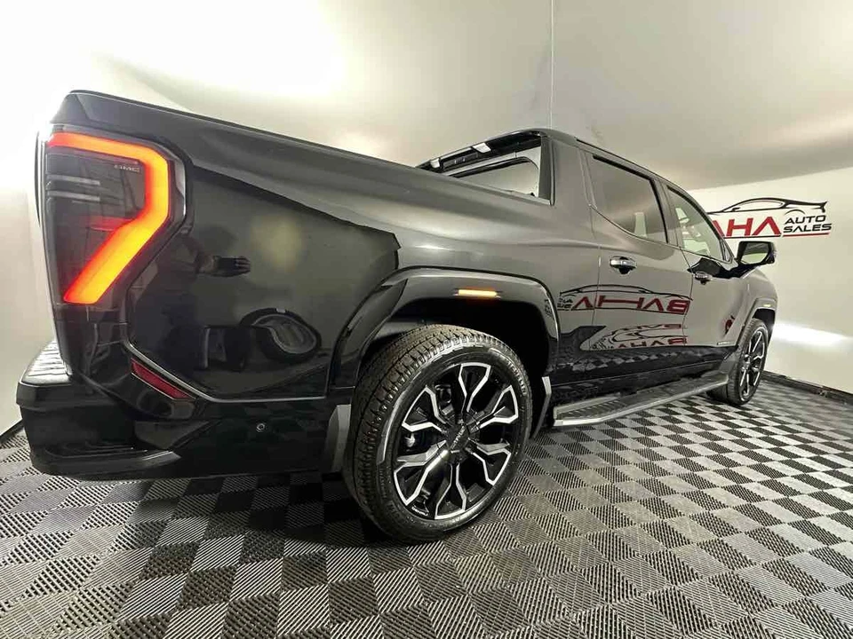 2025 GMC Sierra 5th Gen - Image 9 of 21