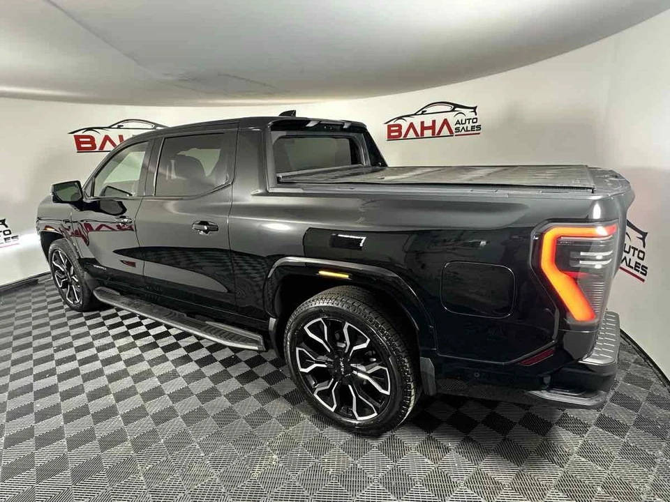 2025 GMC Sierra 5th Gen - Image 5 of 21