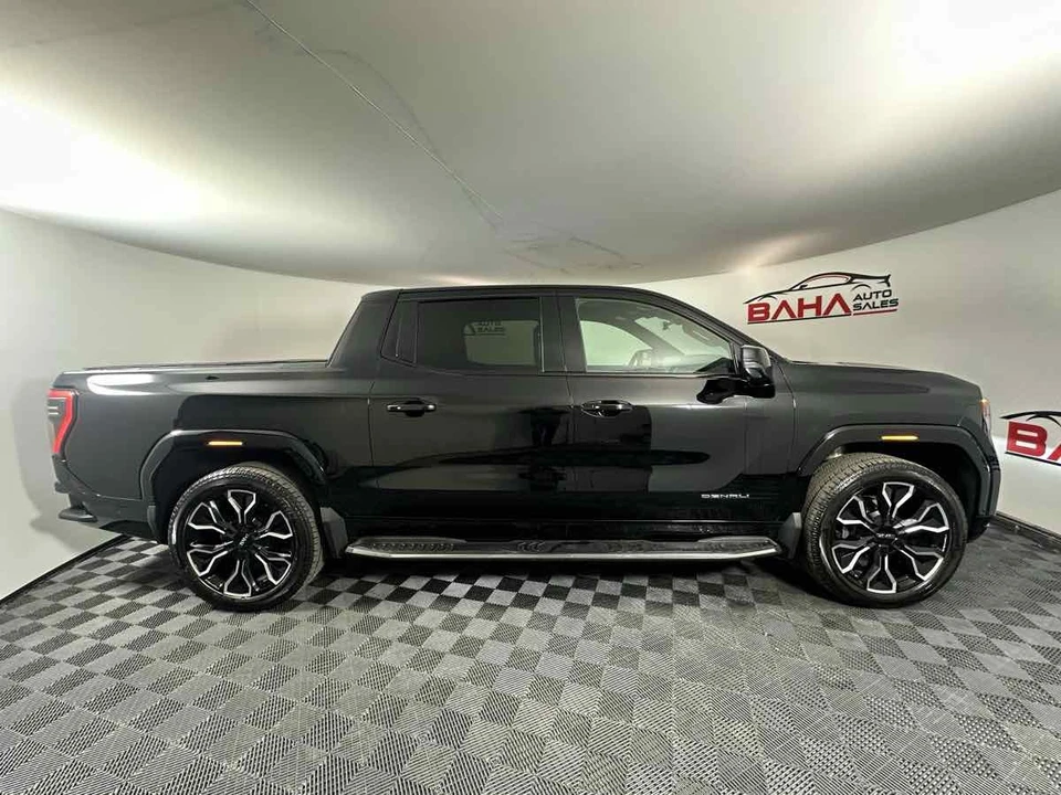 2025 GMC Sierra 5th Gen - Image 10 of 21