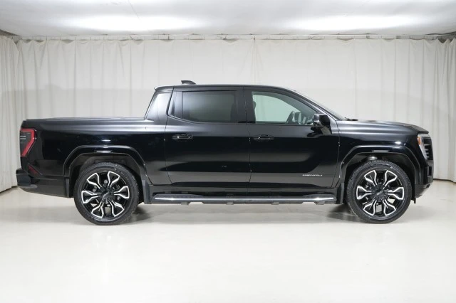 2025 GMC Sierra 5th Gen - Image 19 of 21