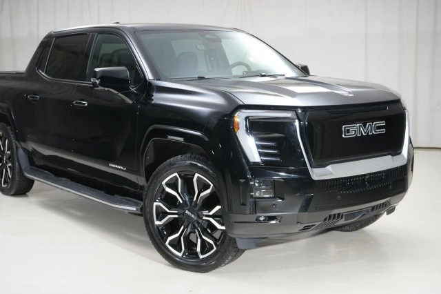 2025 GMC Sierra 5th Gen - Image 17 of 21