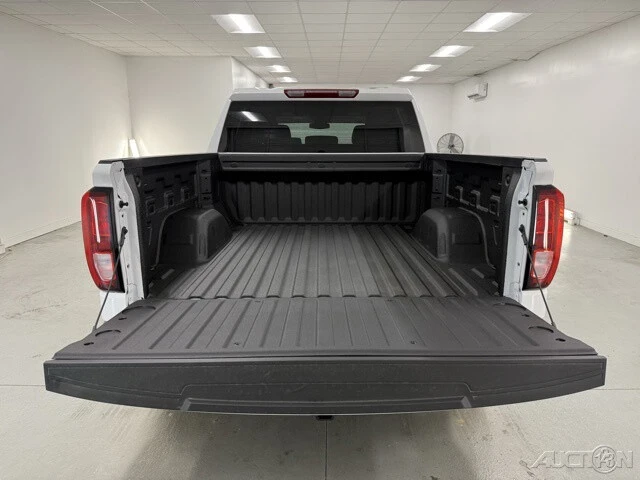 2025 GMC Sierra 5th Gen - Image 7 of 12