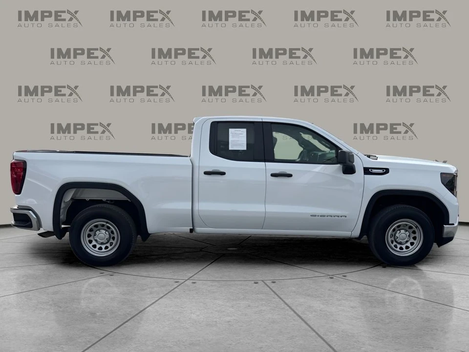 2025 GMC Sierra 5th Gen - Image 6 of 31