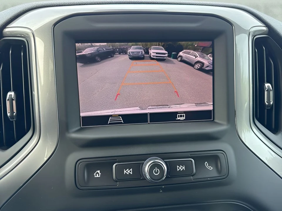 2025 GMC Sierra 5th Gen - Image 17 of 31
