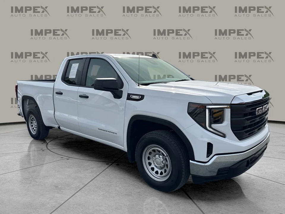 2025 GMC Sierra 5th Gen - Image 7 of 21
