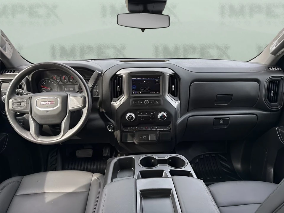 2025 GMC Sierra 5th Gen - Image 11 of 31