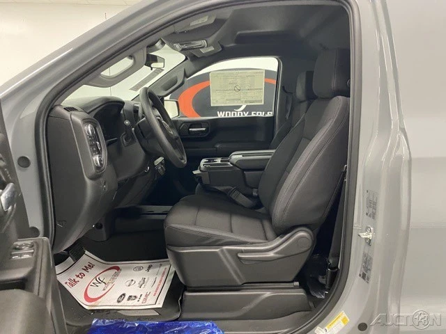 2025 GMC Sierra 5th Gen - Image 10 of 16