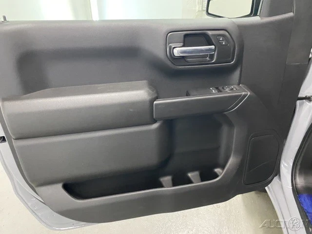 2025 GMC Sierra 5th Gen - Image 8 of 16
