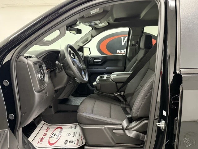 2025 GMC Sierra 5th Gen - Image 8 of 12