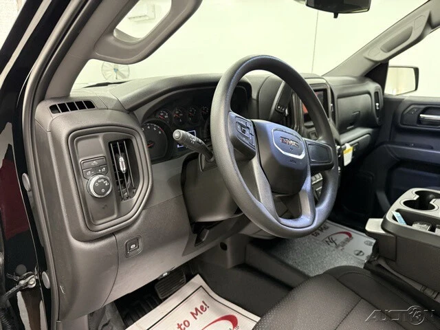 2025 GMC Sierra 5th Gen - Image 9 of 12