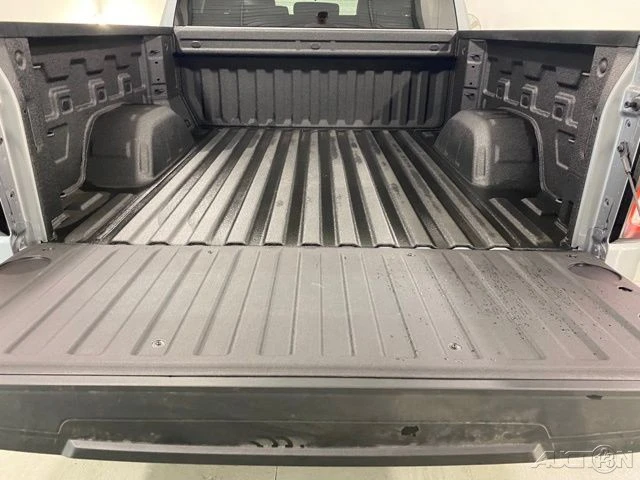 2025 GMC Sierra 5th Gen - Image 9 of 12