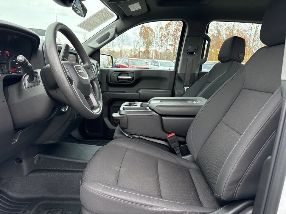 2025 GMC Sierra 5th Gen - Image 9 of 12