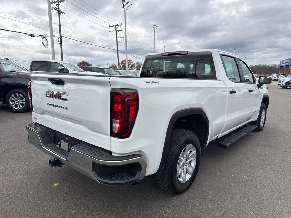 2025 GMC Sierra 5th Gen - Image 5 of 12