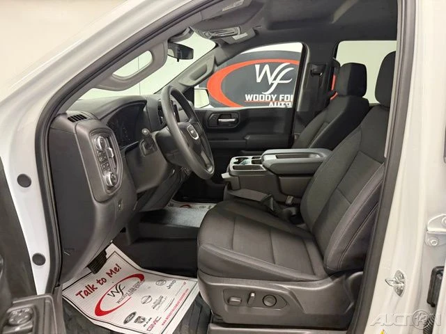 2025 GMC Sierra 5th Gen - Image 11 of 12