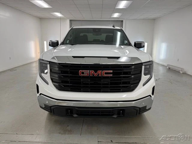 2025 GMC Sierra 5th Gen - Image 2 of 12