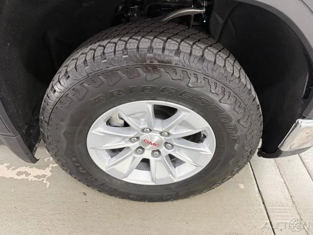 2025 GMC Sierra 5th Gen - Image 4 of 12