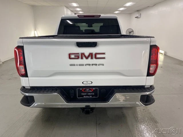 2025 GMC Sierra 5th Gen - Image 8 of 12