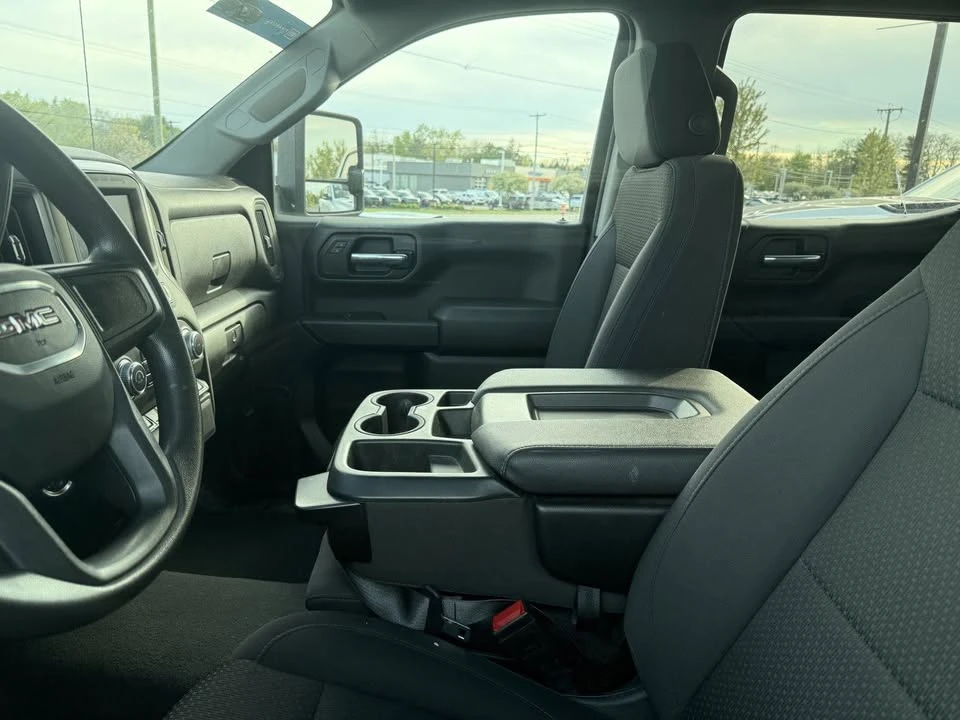 2025 GMC Sierra 5th Gen - Image 4 of 7
