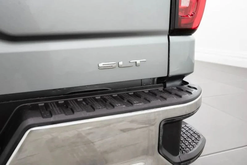 2025 GMC Sierra 5th Gen - Image 11 of 12