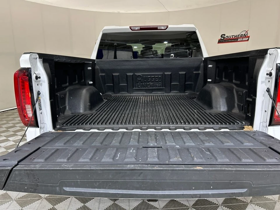 2025 GMC Sierra 5th Gen - Image 5 of 12
