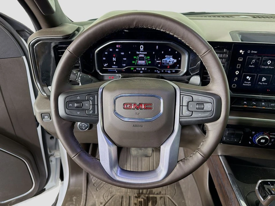 2025 GMC Sierra 5th Gen - Image 13 of 21