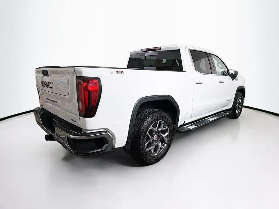 2025 GMC Sierra 5th Gen - Image 7 of 21