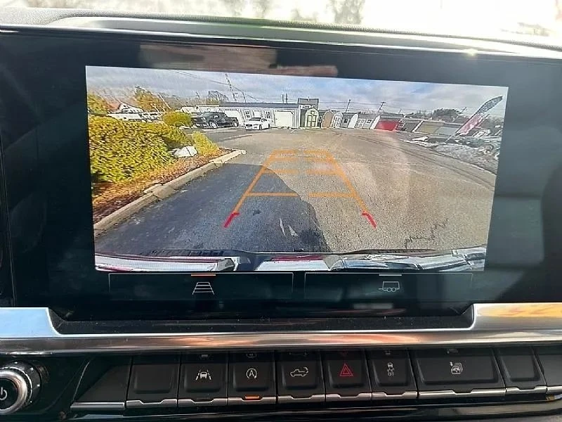 2025 GMC Sierra 5th Gen - Image 11 of 12