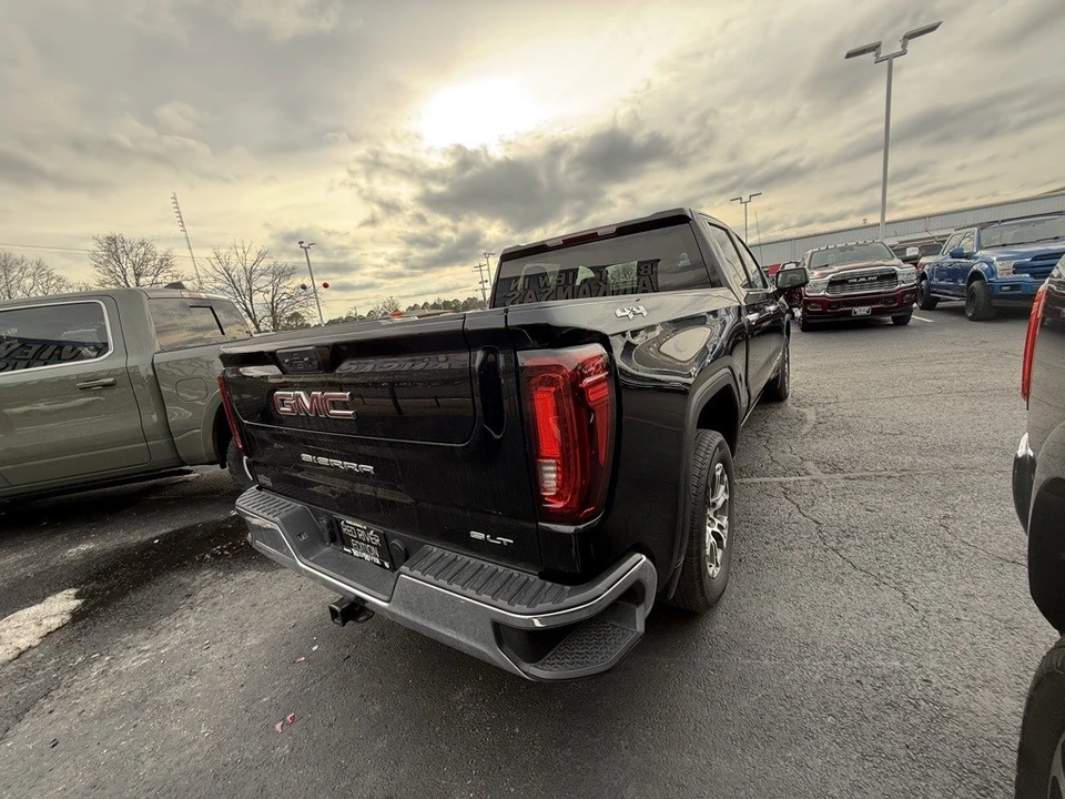 2025 GMC Sierra 5th Gen - Image 6 of 12