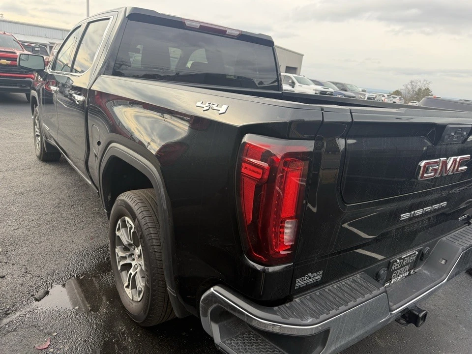 2025 GMC Sierra 5th Gen - Image 8 of 12