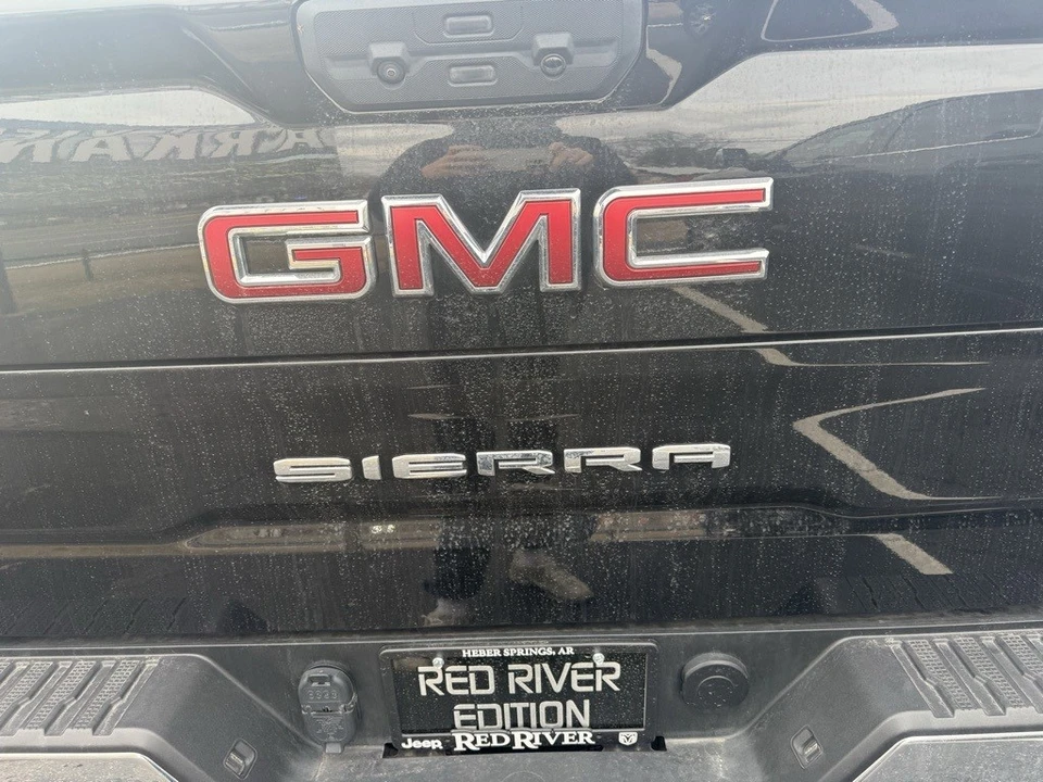 2025 GMC Sierra 5th Gen - Image 12 of 12
