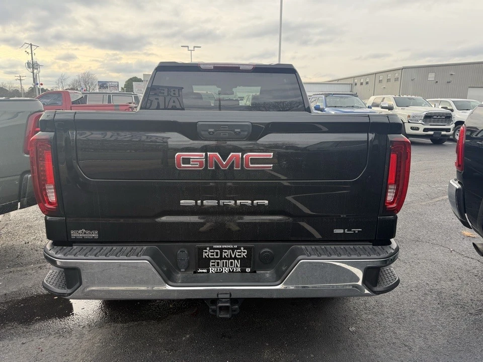 2025 GMC Sierra 5th Gen - Image 5 of 12