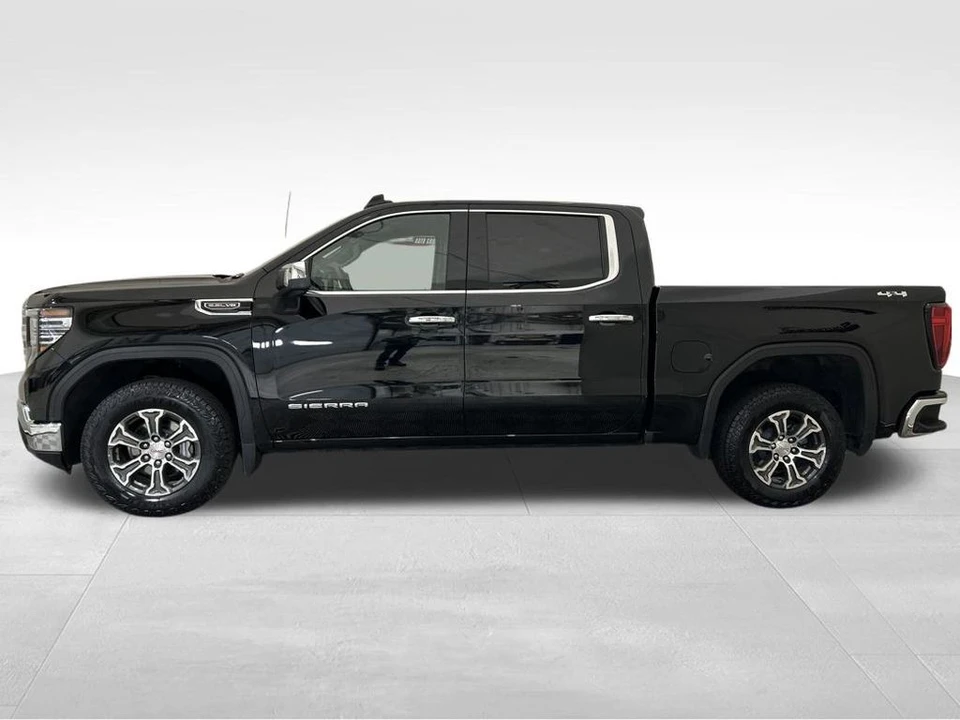 2025 GMC Sierra 5th Gen - Image 2 of 12