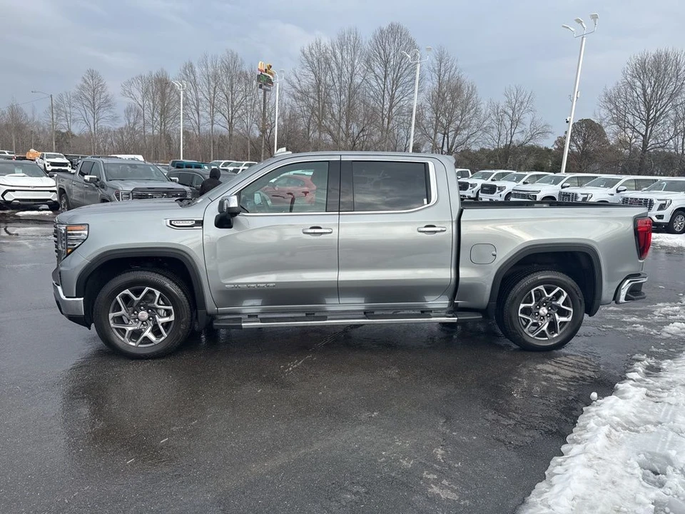 2025 GMC Sierra 5th Gen - Image 2 of 12