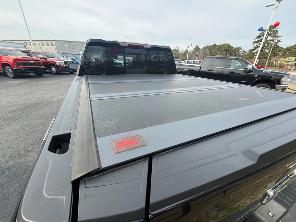 2025 GMC Sierra 5th Gen - Image 11 of 21
