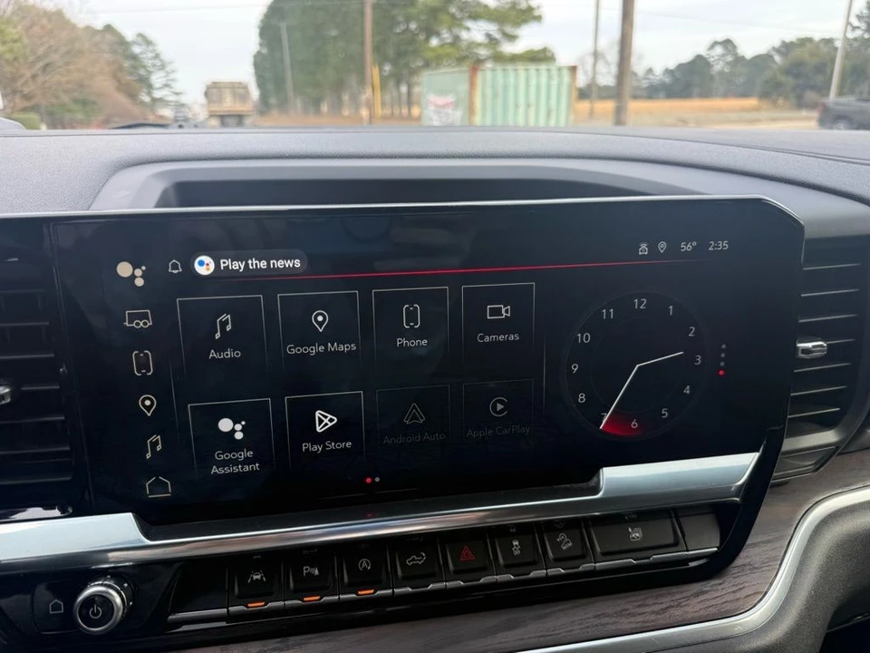 2025 GMC Sierra 5th Gen - Image 16 of 21