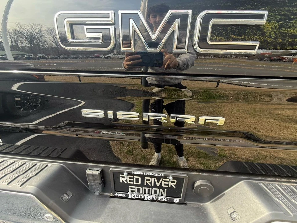 2025 GMC Sierra 5th Gen - Image 5 of 21