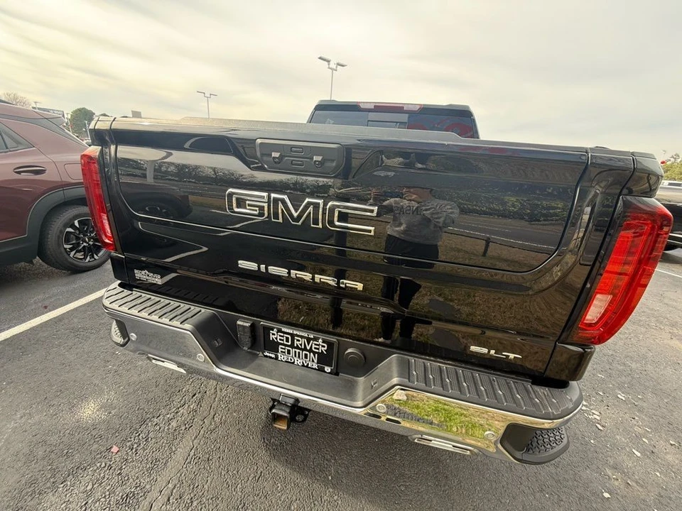 2025 GMC Sierra 5th Gen - Image 6 of 21