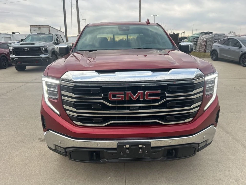 2025 GMC Sierra 5th Gen - Image 4 of 12
