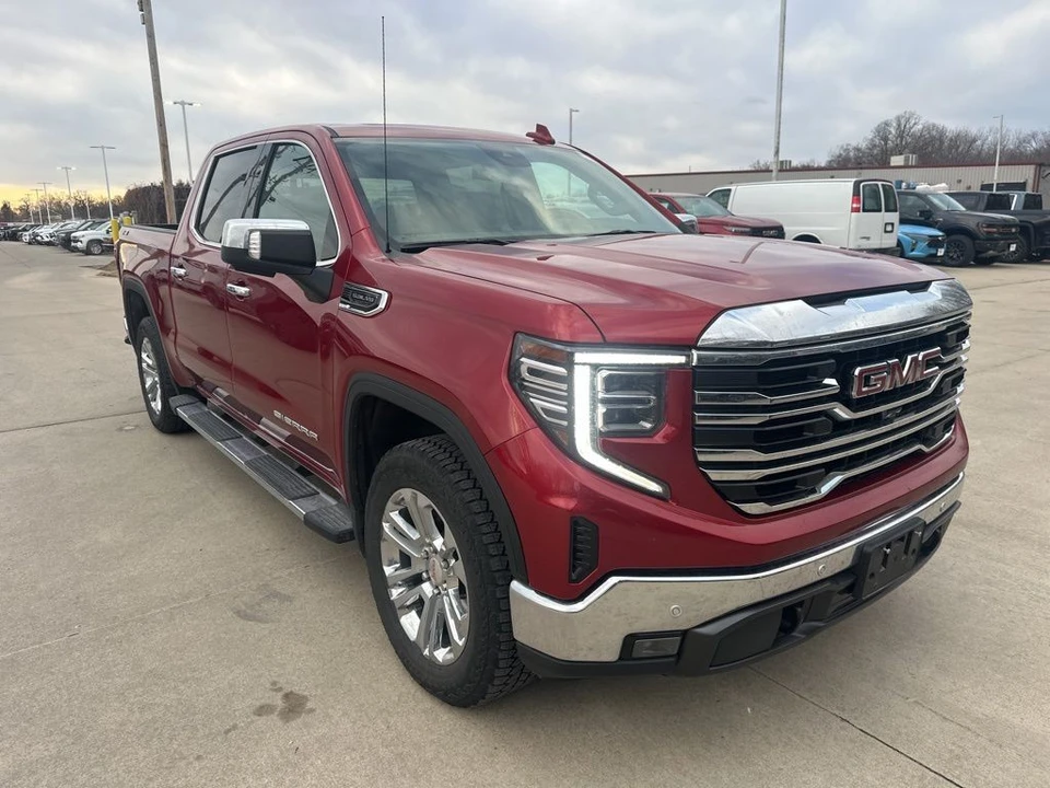 2025 GMC Sierra 5th Gen - Image 5 of 12