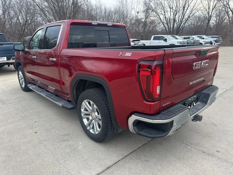2025 GMC Sierra 5th Gen - Image 9 of 12