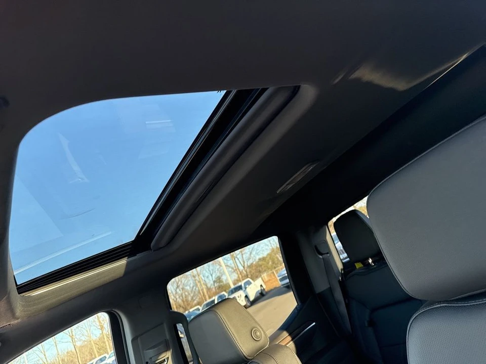 2025 GMC Sierra 5th Gen - Image 12 of 12