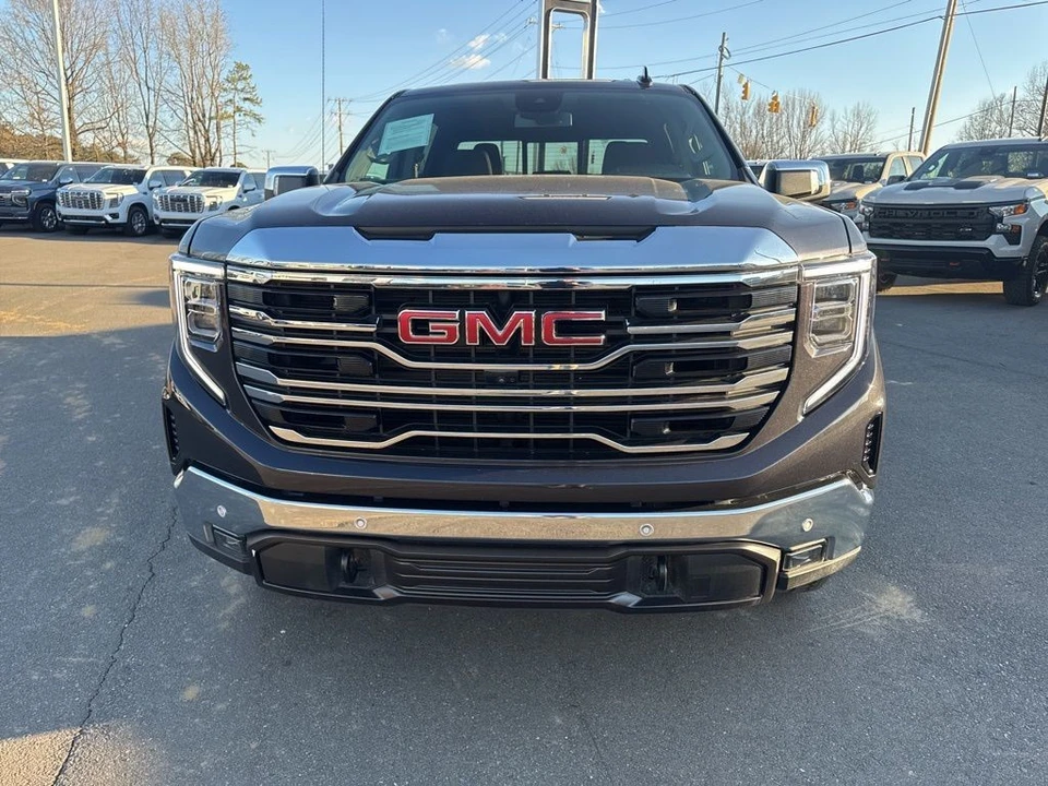 2025 GMC Sierra 5th Gen - Image 8 of 12