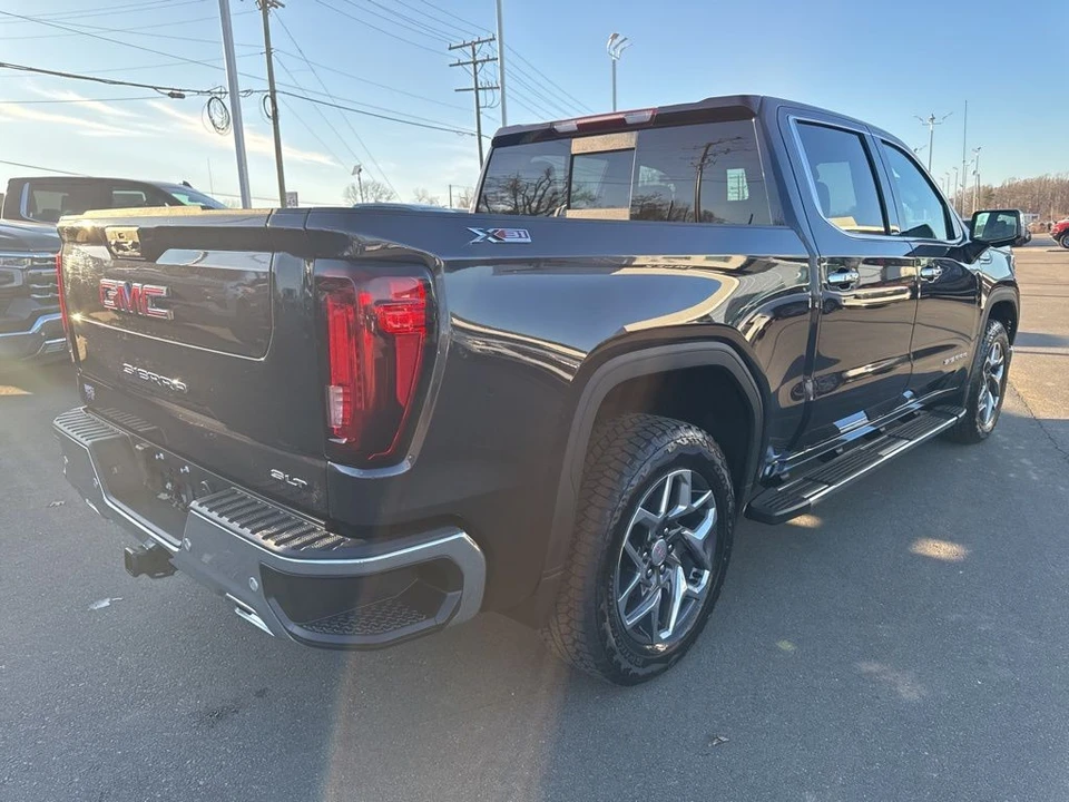 2025 GMC Sierra 5th Gen - Image 5 of 12