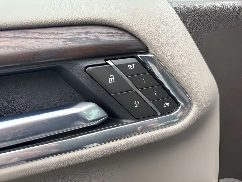 2025 GMC Sierra 5th Gen - Image 11 of 12