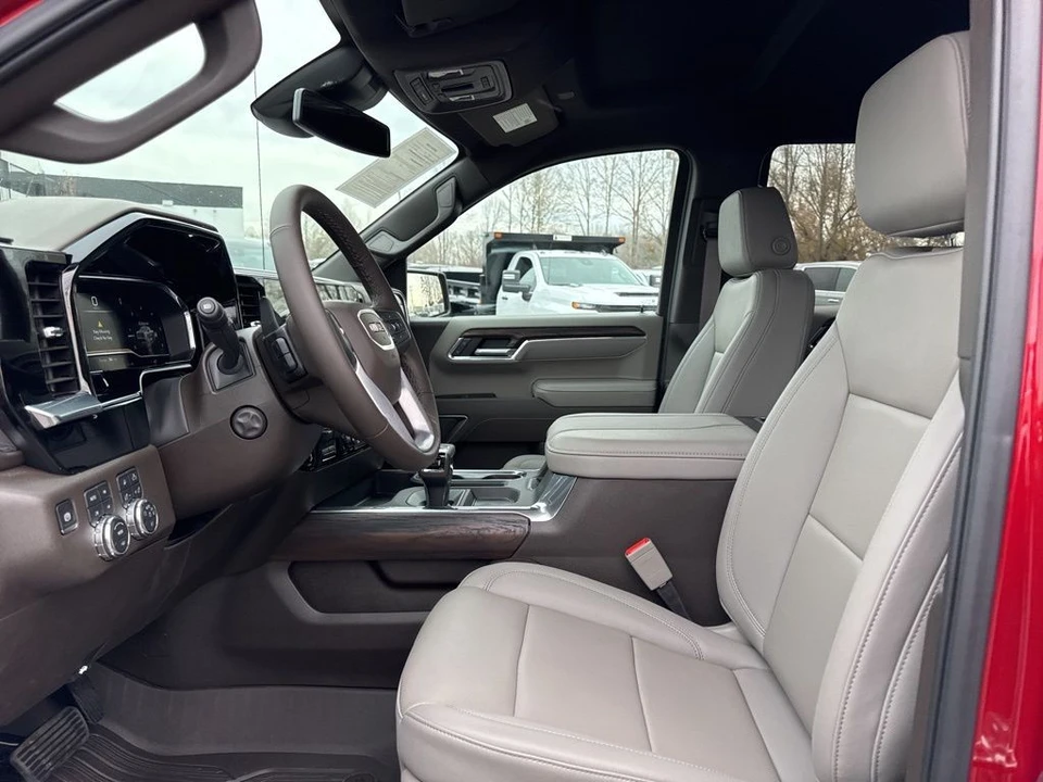 2025 GMC Sierra 5th Gen - Image 9 of 12