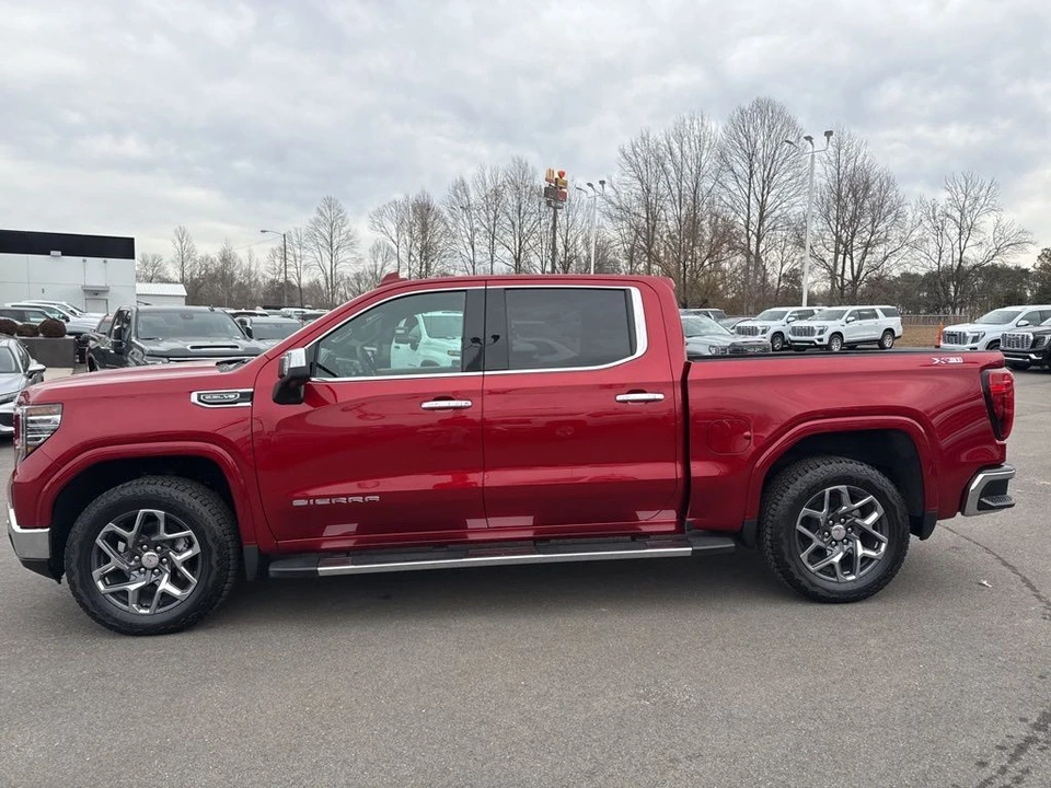 2025 GMC Sierra 5th Gen - Image 2 of 12
