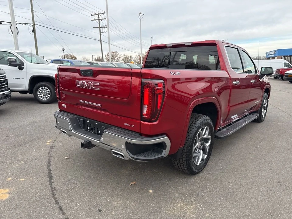 2025 GMC Sierra 5th Gen - Image 5 of 12