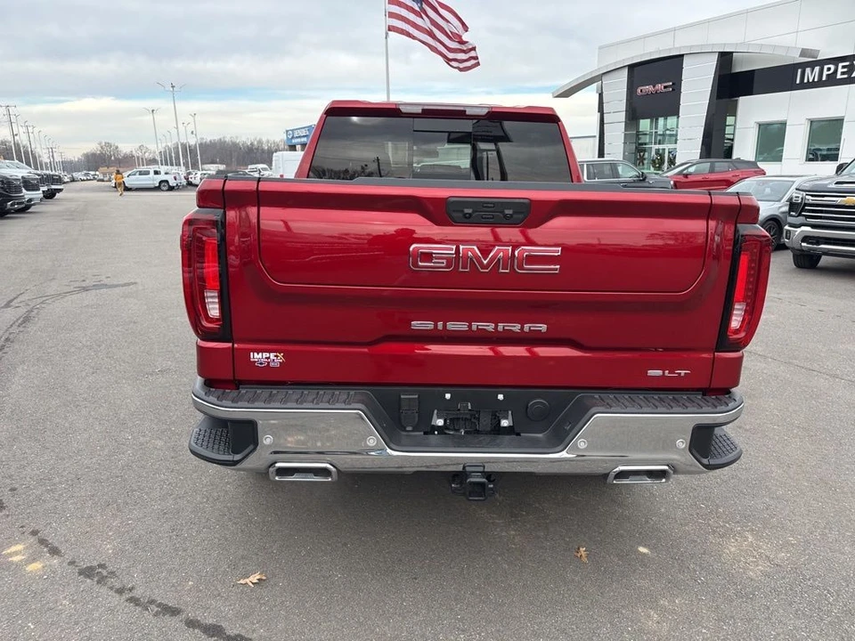 2025 GMC Sierra 5th Gen - Image 4 of 12